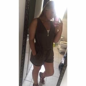 Meet your Posher, Renee